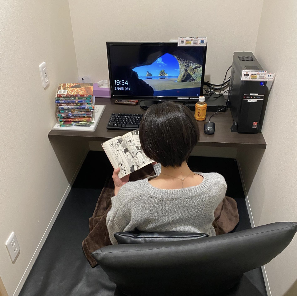 廃車買取りアクセルの埼玉チラシ設置協力店（ネットカフェ）